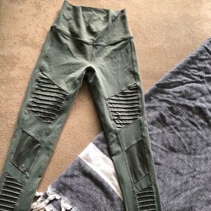 Highwaisted Alo Moto Leggings